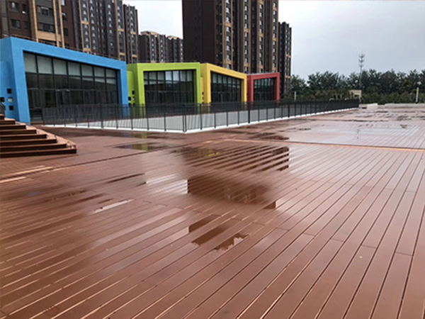 泓之木戶外木塑地板為何發(fā)展前景比較好