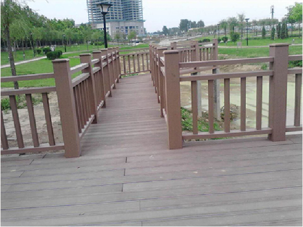 木塑護(hù)欄讓城市生活更美好